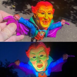 Disco Drac w/Blacklight Action 1 off by SWARMM Resin